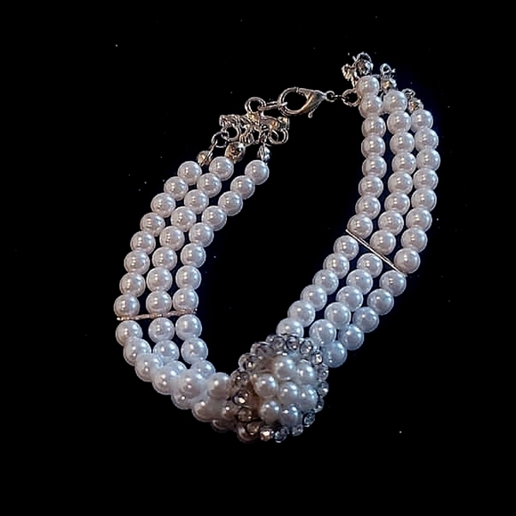 ✨White Beads Beaded Beautiful Bracelet. 🌴 - Picture 1 of 6